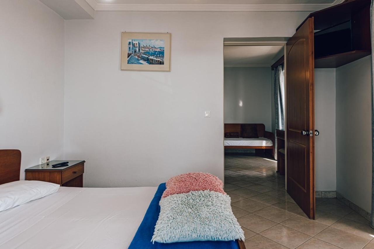 Bluewaves Aparthotel Laganás Eksteriør bilde