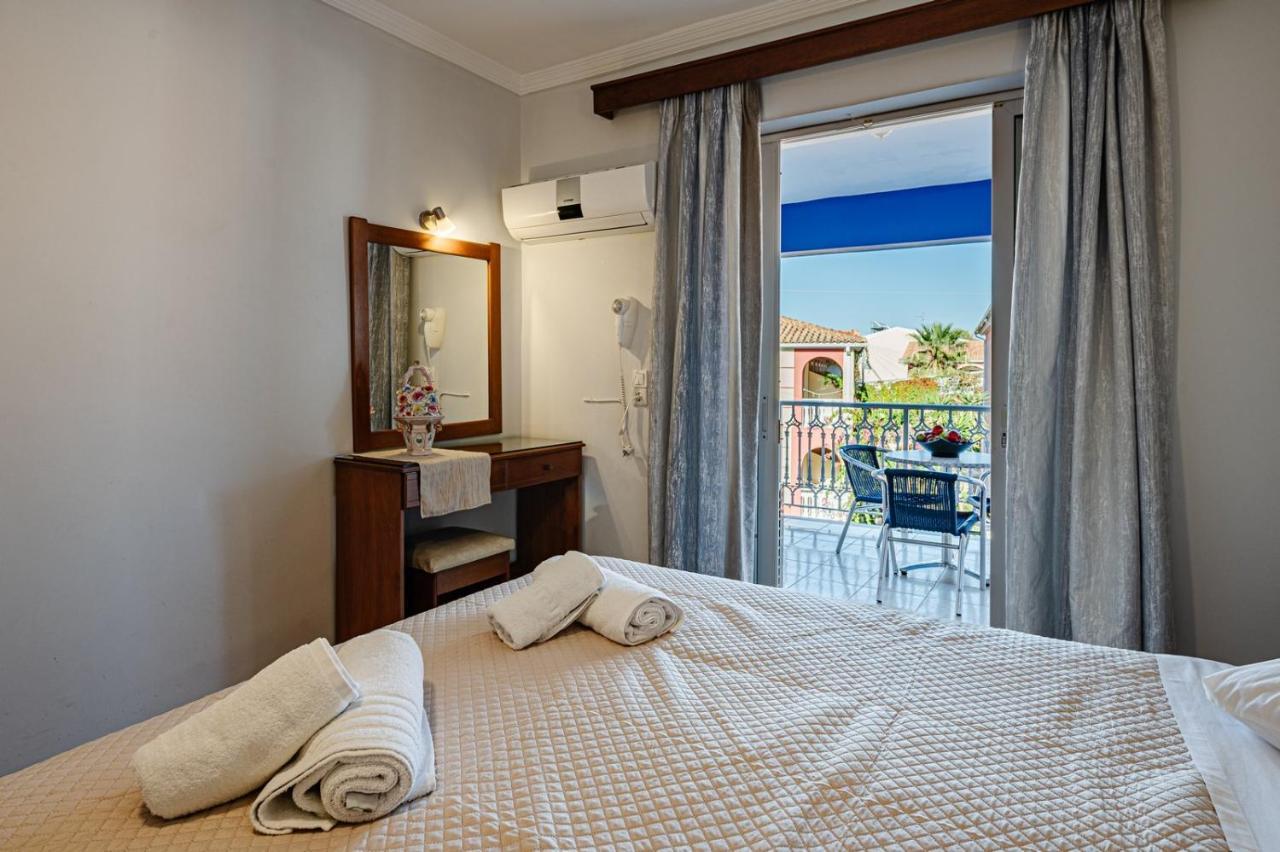 Bluewaves Aparthotel Laganás Eksteriør bilde